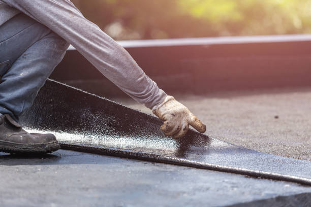 Professional Vapor Barrier Installation technician working in Hamilton, IN
